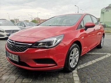Czerwony Używany 2016 Opel Astra Hatchback | 44 900 zł (Uczciwa cena) - Obraz 1/4