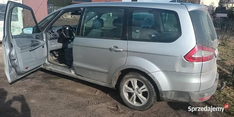 Używany Ford Galaxy 140 KM (102 kW) 2007 Srebrny Minivan