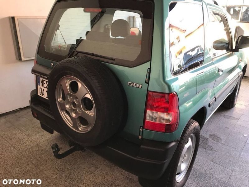 Mitsubishi pajero pinin 2001