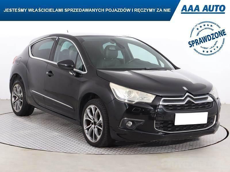 Używany Citroën DS4 112 KM (82 kW) 2011 Czarny Hatchback