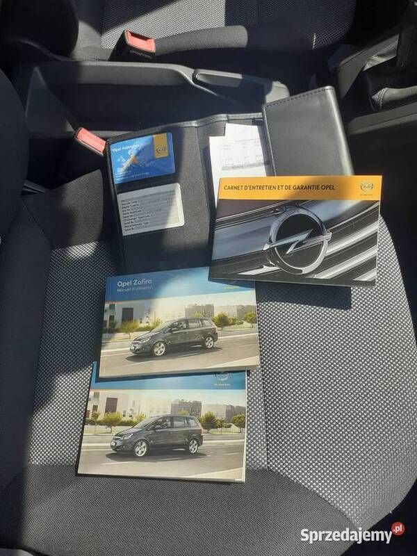 Używany Opel Zafira Cosmo 2012 Srebrny Minivan