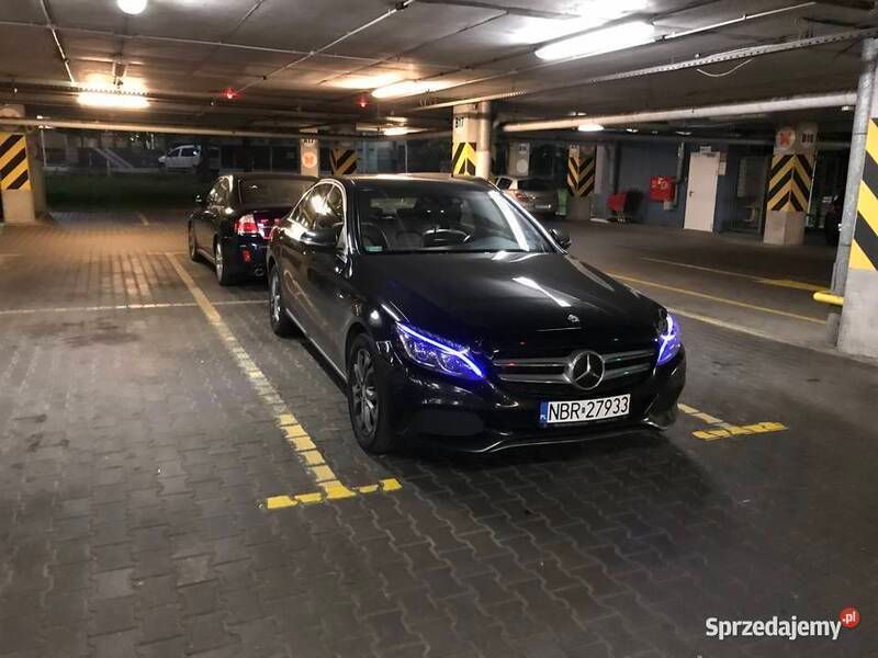 Czarny Używany 2015 Mercedes C200 Sedan/Limuzyna | 79 900 zł (Dość drogi) - Obraz 1/4