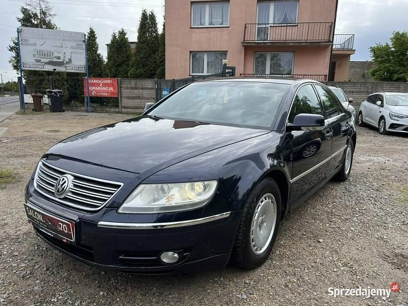 Granatowy Używany 2003 VW Phaeton Sedan/Limuzyna | 19 900 zł - Obraz 1/4