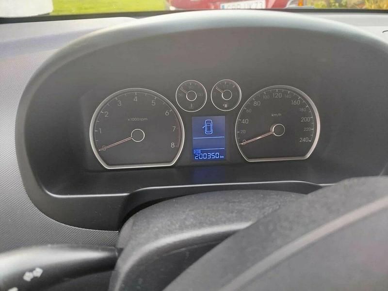 Używany Hyundai i30 2008 Czerwony Hatchback