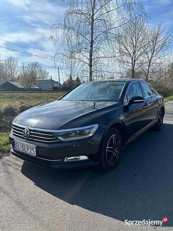 Używany 2017 VW Passat | 70 000 zł (Uczciwa cena) - Obraz 1/4