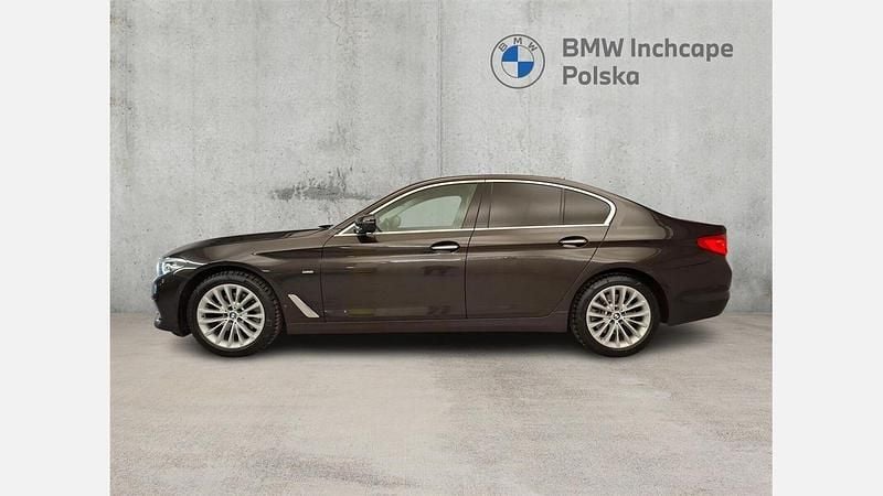 Używany BMW 520 Luxury Line 190 KM (139 kW) 2017 Jatoba metallic metalizowany Sedan/Limuzyna