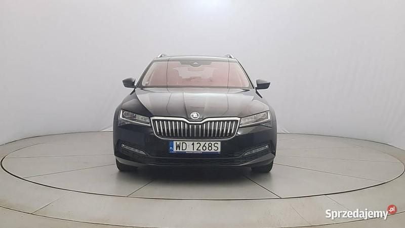 Czarny (metalik) Używany 2021 Skoda Superb Ambition Kombi | 94 800 zł (Uczciwa cena) - Obraz 1/4