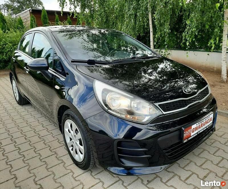Używany Kia Rio 85 KM (62 kW) 2015 Czarny Hatchback