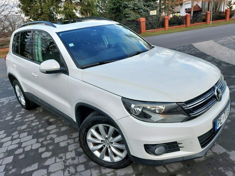 Biały (metalik) Używany 2013 VW Tiguan SUV | 43 900 zł (Uczciwa cena) - Obraz 1/4