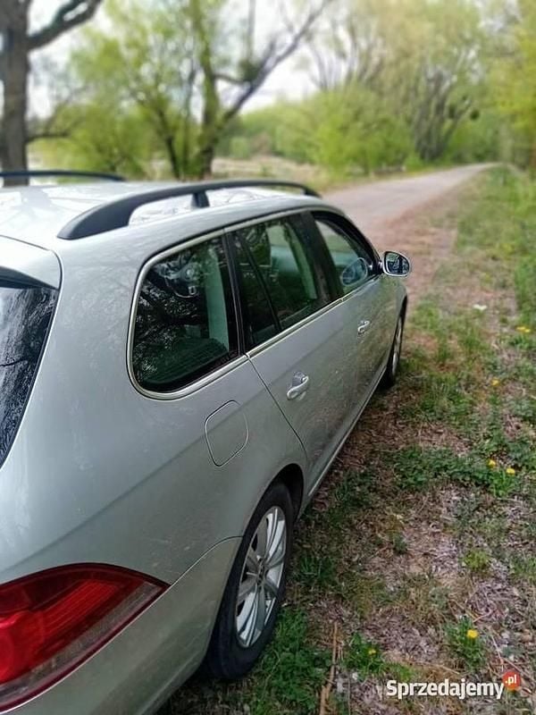 Używany VW Golf VI 2010 Srebrny Hatchback