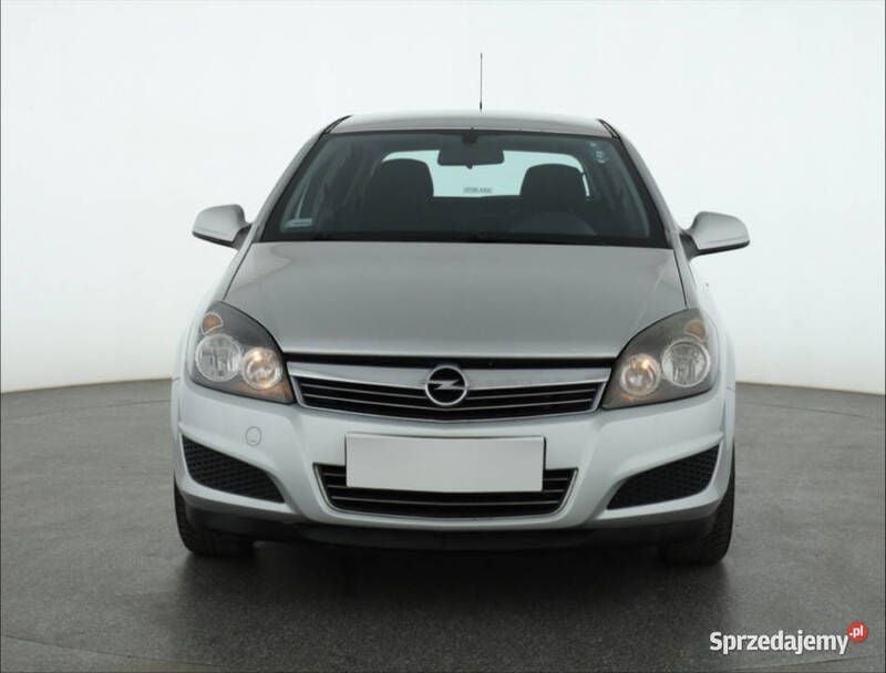 Srebrny Używany 2010 Opel Astra Hatchback | 7999 zł (Super Cena) - Obraz 1/4