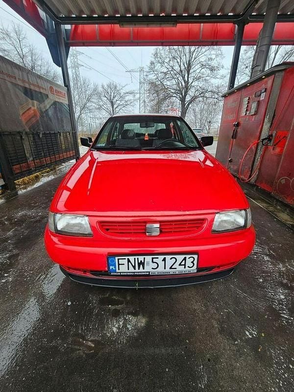 Używany Seat Ibiza 1999 Czerwony Hatchback
