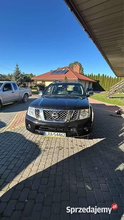 Czarny Używany 2015 Nissan Navara Pickup | 50 000 zł (Dobra cena) - Obraz 1/4