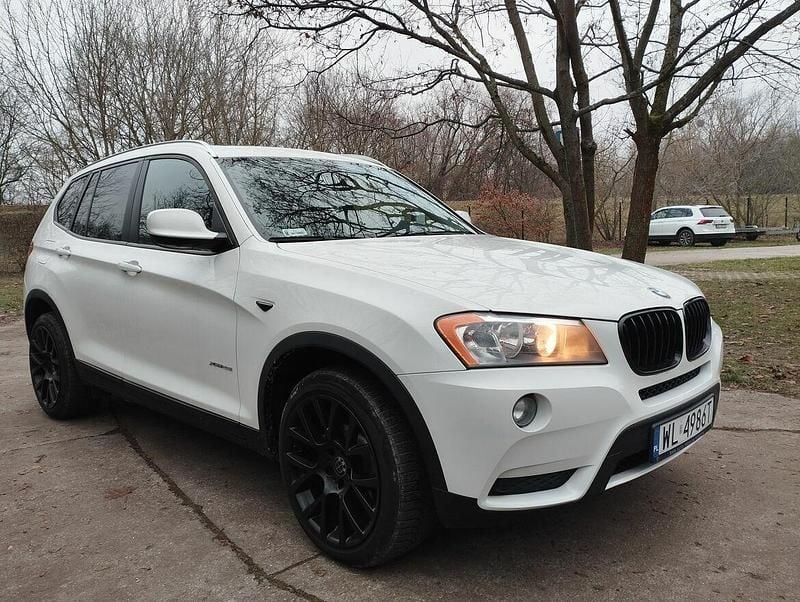 Biały Używany 2011 BMW X3 SUV | 55 000 zł - Obraz 1/4