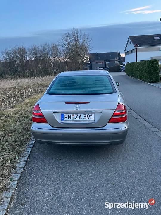 Używany Mercedes E200 2004