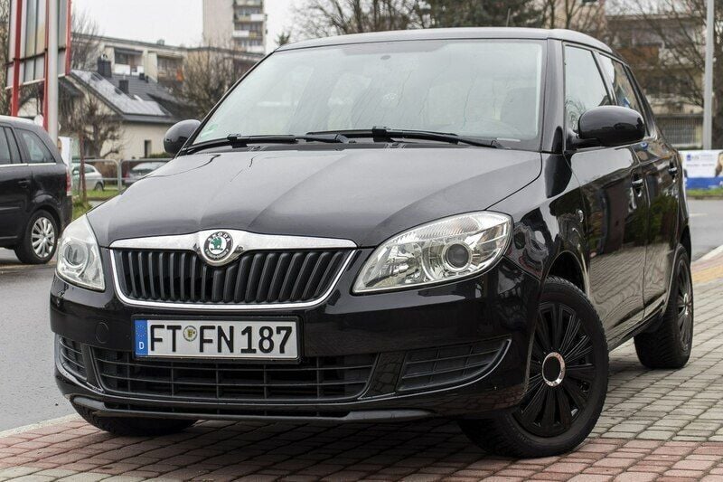 Używany Skoda Fabia 75 KM (55 kW) 2012 Czarny Hatchback