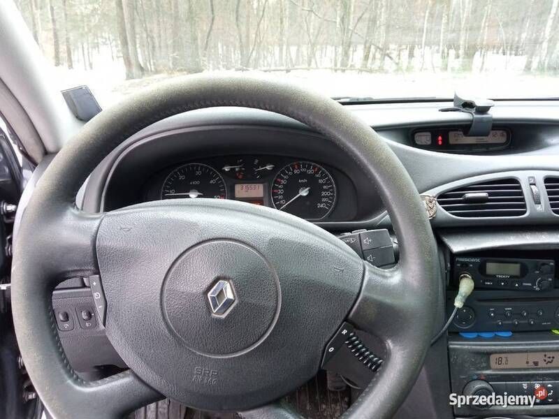 Grafitowy Używany 2003 Renault Laguna II Sedan/Limuzyna | 3200 zł (Uczciwa cena) - Obraz 1/4