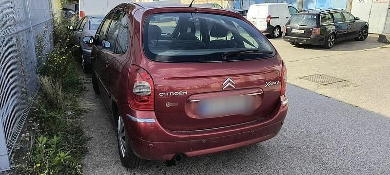 Czerwony Używany 2008 Citroën Xsara Picasso Minivan | 1900 zł (Super Cena) - Obraz 1/4