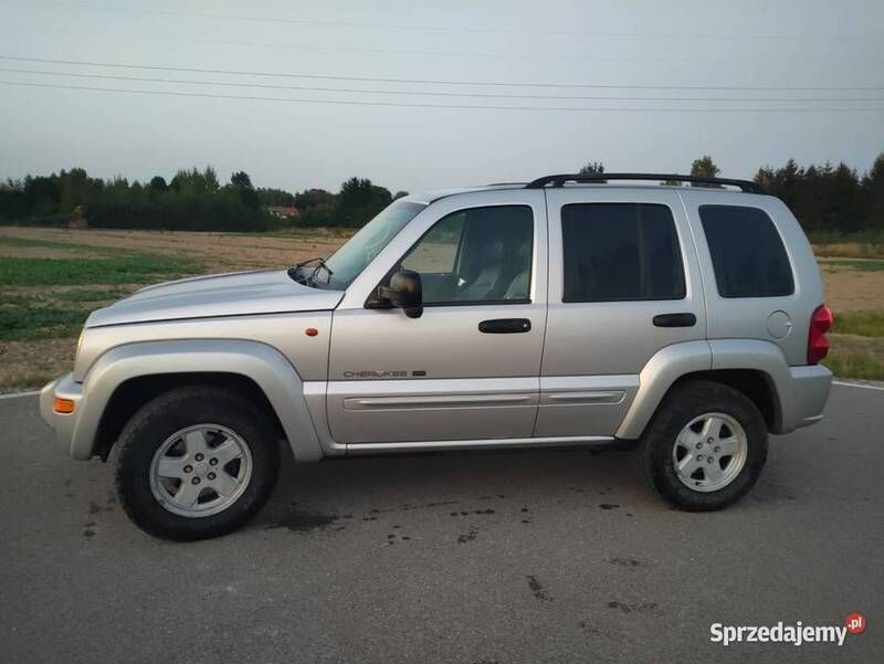 Używany Jeep Cherokee 2003 Srebrny SUV