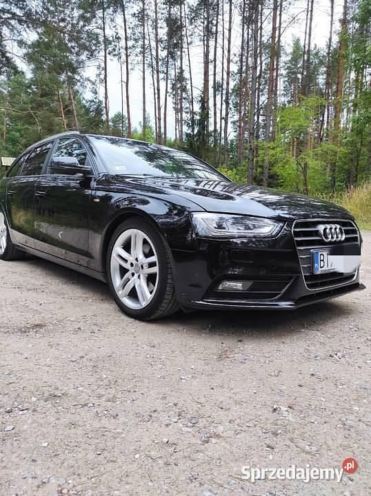 Używany Audi A4 S-Line 2015 Czarny Sedan/Limuzyna