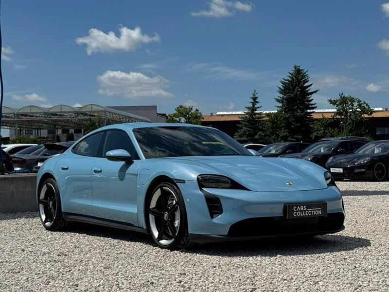 Używany Porsche Taycan 300 kW (408 KM) 2021 Turkusowy Sedan/Limuzyna