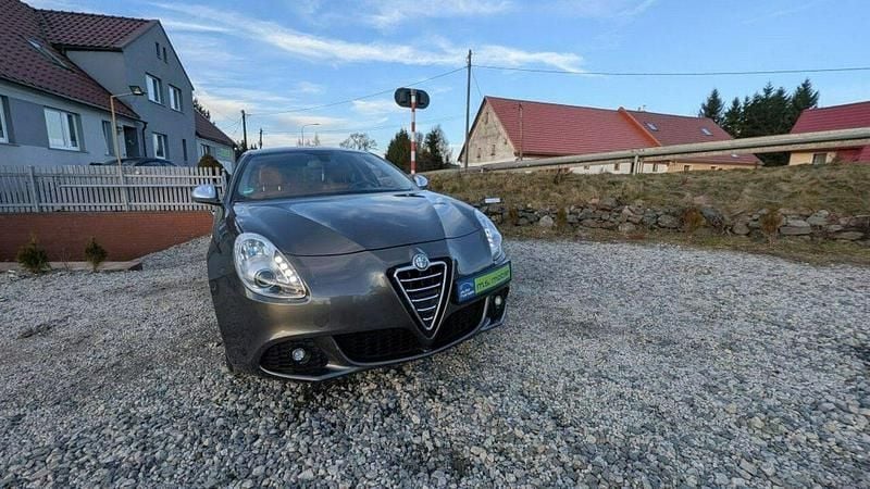 Używany Alfa Romeo Giulietta 2012 Czarny Hatchback