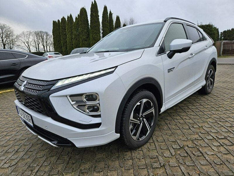 Biały Używany 2022 Mitsubishi Eclipse Cross SUV | 119 000 zł (Super Cena) - Obraz 1/4