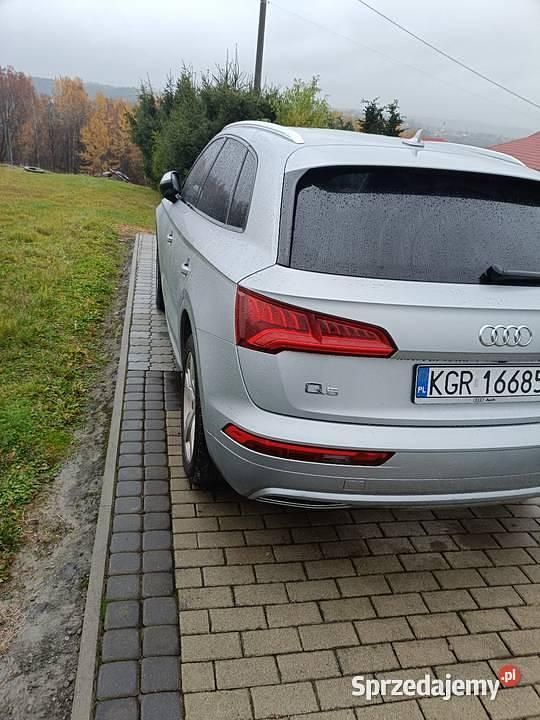 Używany Audi Q5 2018 Srebrny SUV