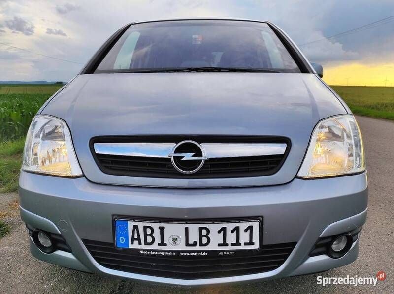 Używany Opel Meriva 105 KM (77 kW) 2007 Szary Minivan