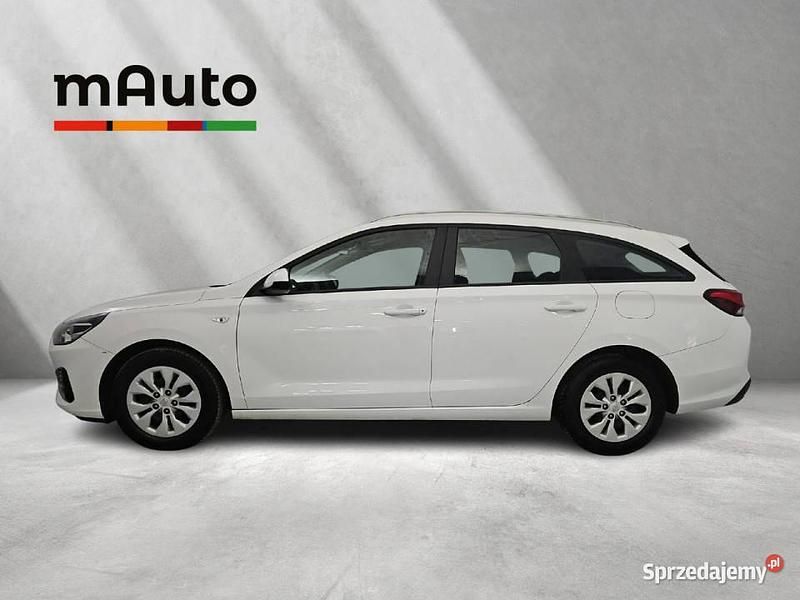 Biały Używany 2022 Hyundai i30 Kombi | 67 900 zł (Dość drogi) - Obraz 1/4