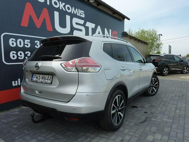 Używany Nissan X-Trail 360º 130 KM (95 kW) 2016 Srebrny (metalik) SUV