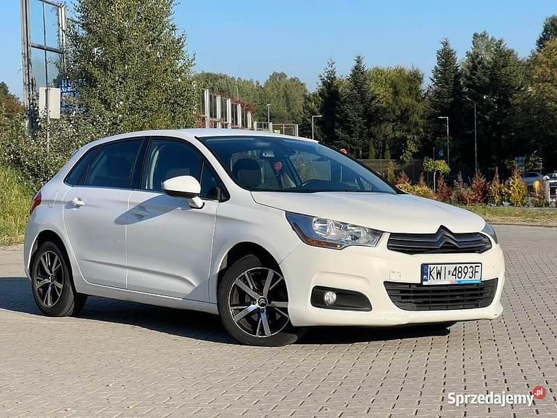 Biały Używany 2014 Citroën C4 Hatchback | 15 000 zł (Super Cena) - Obraz 1/4