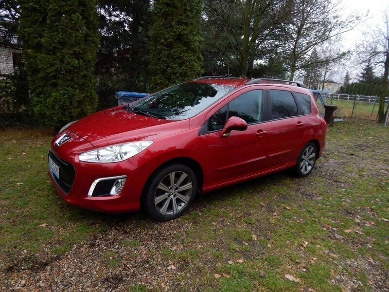 Używany Peugeot 308 156 KM (114 kW) 2011 Bordowy (metalik) Kombi