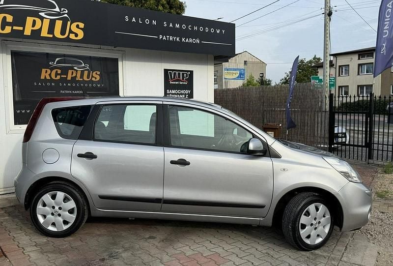 Używany Nissan Note 88 KM (64 kW) 2010 Szary (metalik) Minivan