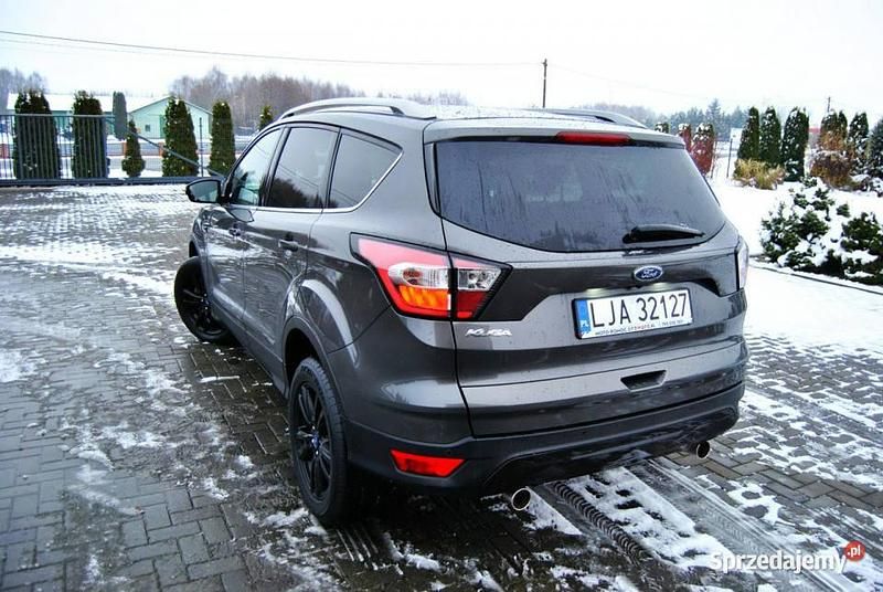 Używany Ford Kuga 150 KM (110 kW) 2017 Inny (metalik) SUV