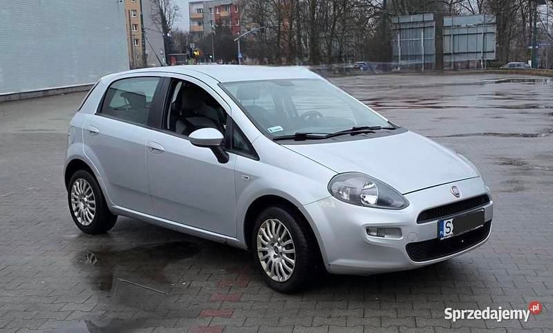 Używany Fiat Grande Punto 2013 Srebrny Hatchback
