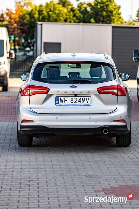 Używany Ford Focus 125 KM (91 kW) 2021 Srebrny Kombi