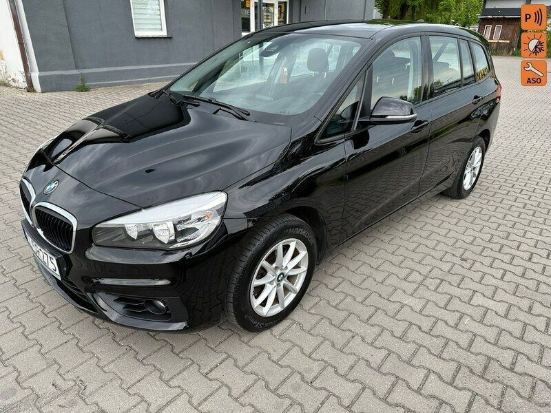 Czarny (metalik) Używany 2016 BMW 218 SUV | 47 800 zł - Obraz 1/4