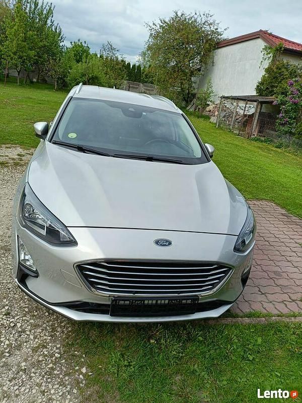 Srebrny Używany 2022 Ford Focus Kombi | 55 900 zł (Dość drogi) - Obraz 1/4