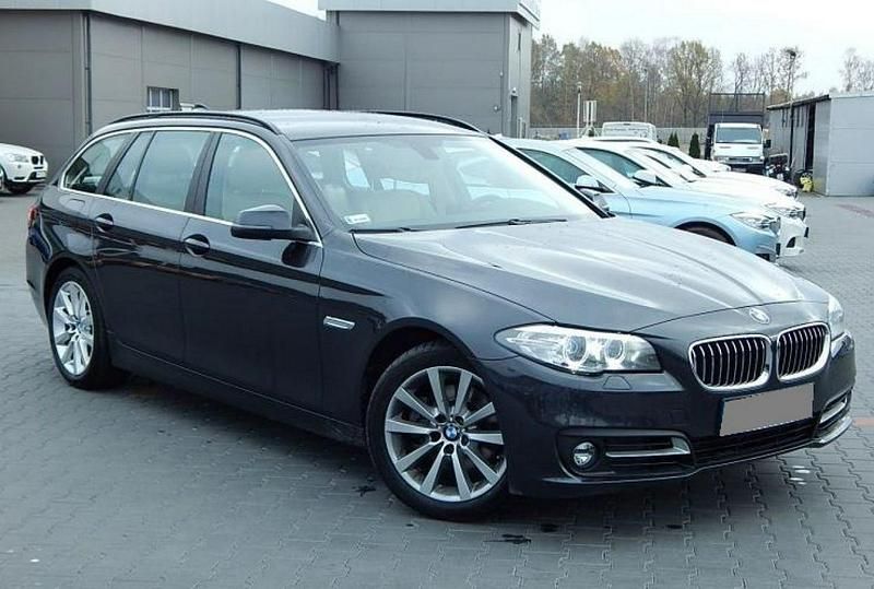 Szary (metalik) Używany 2014 BMW 520 Sedan/Limuzyna | 220 000 zł - Obraz 1/1