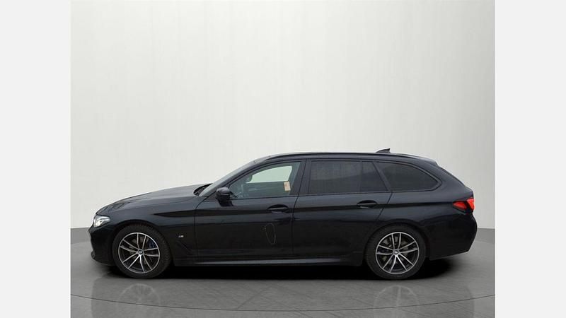 Używany BMW 530 Shadowline 252 KM (185 kW) 2021 Black sapphire metallic metalizowany Kombi