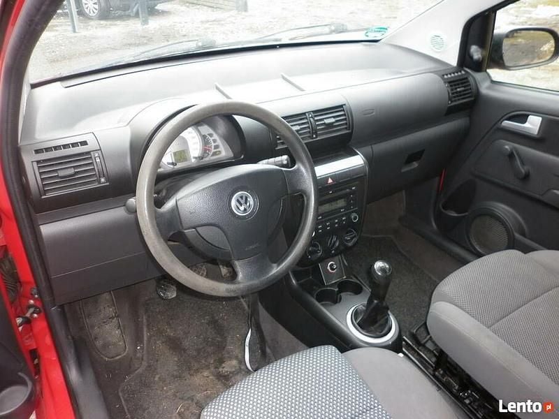 Używany VW Fox 2009 Czerwony Hatchback