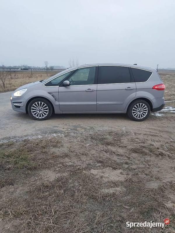 Używany Ford S-MAX Titanium 136 KM (100 kW) 2011 Beżowy Minivan