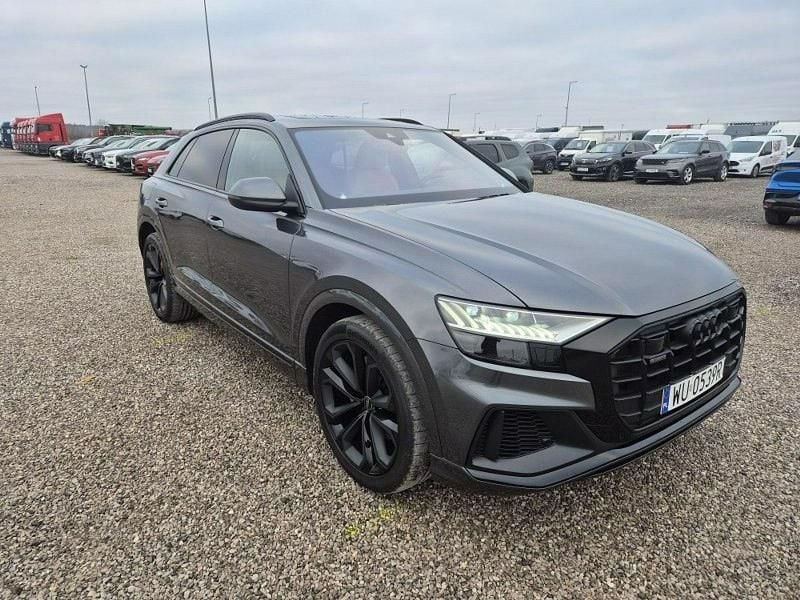 Używany Audi Q8 340 KM (250 kW) 2023 Grafitowy SUV