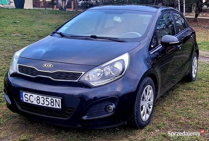 Czarny Używany 2012 Kia Rio Hatchback | 22 900 zł (Uczciwa cena) - Obraz 1/4