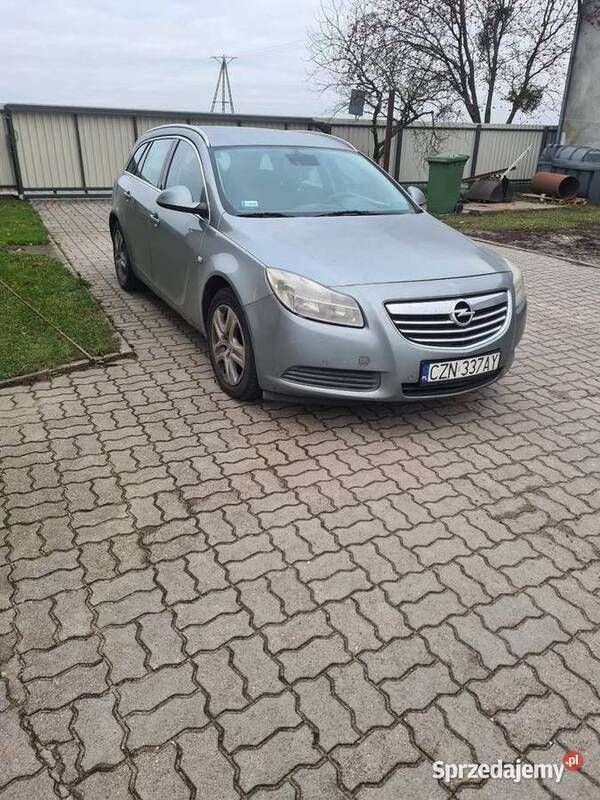 Srebrny Używany 2010 Opel Insignia Kombi | 10 500 zł (Uczciwa cena) - Obraz 1/2