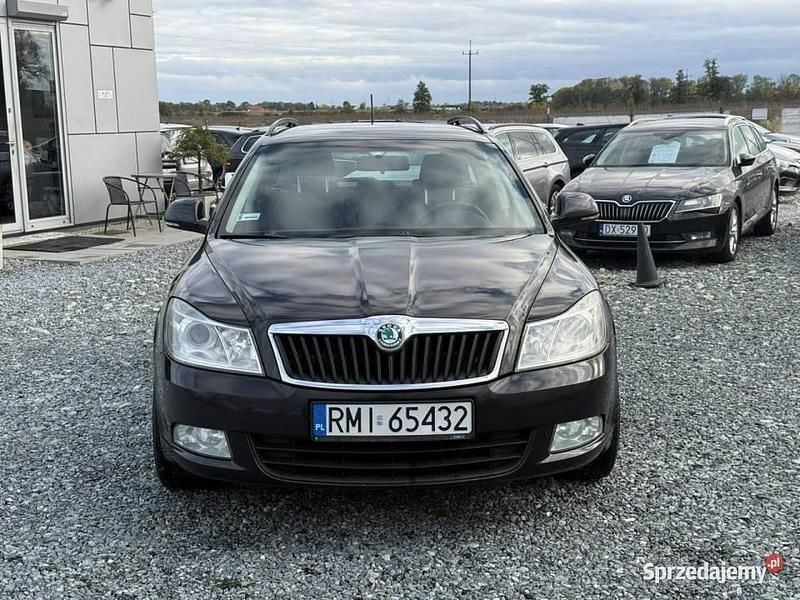 Używany Skoda Octavia 110 KM (80 kW) 2013 Czarny Kombi