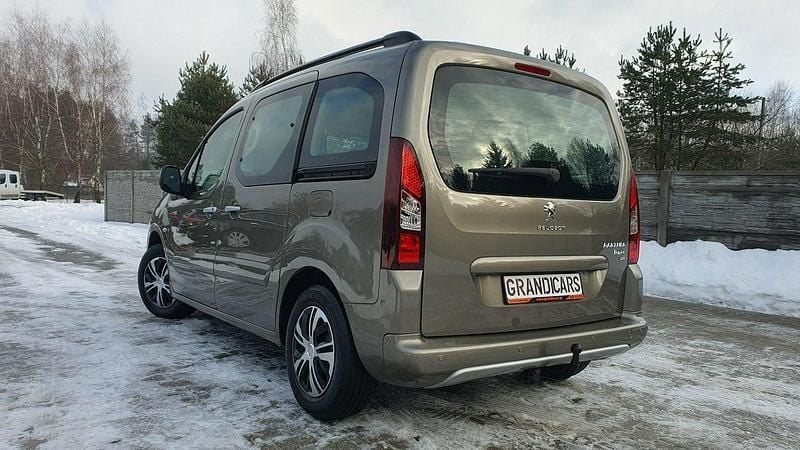 Używany Peugeot Partner 92 KM (67 kW) 2013 Brązowy (metalik) Minivan