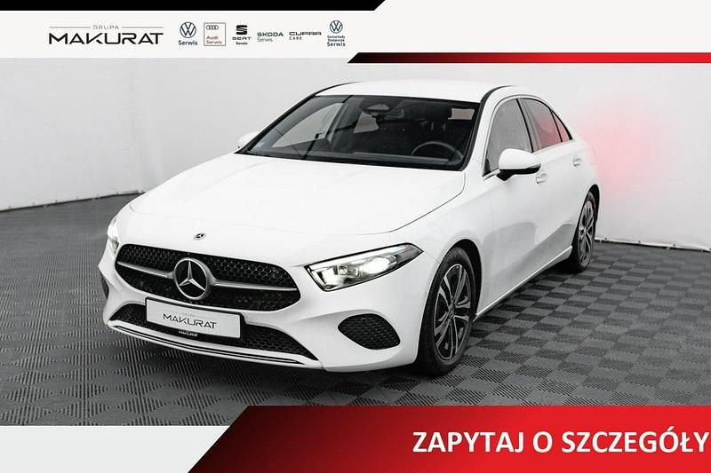 Biały (metalik) Używany 2023 Mercedes A200 Sedan/Limuzyna | 135 850 zł (Uczciwa cena) - Obraz 1/4