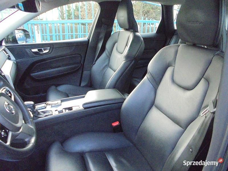 Używany Volvo XC60 Inscription 2019 Czarny SUV